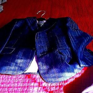 A boy suit purple and black size 4t